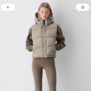 Aritzia Super Puff Shorty Vest